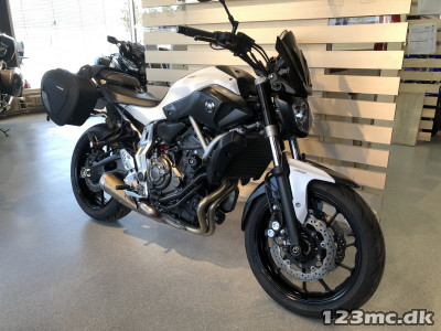 Yamaha MT-07 Månedsleje