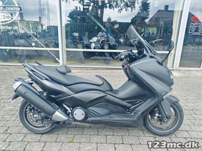 Yamaha T-Max 530