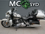 2015 Harley-Davidson FLHTCUSE CVO Electra Glide Ultra Classic