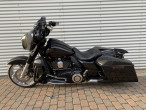 2015 Harley-Davidson FLHXSE CVO Street Glide