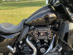2015 Harley-Davidson FLHXSE CVO Street Glide