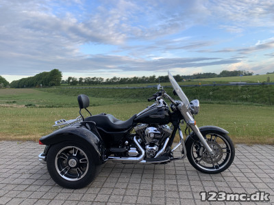 Harley-Davidson FLRT Freewheeler Hmc Motorcykler . Vi bytter gerne.