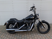Harley-Davidson FXDB Street Bob HMC Motorcykler.  Vi bytter gerne.