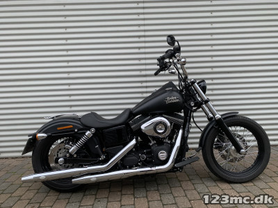 Harley-Davidson FXDB Street Bob HMC Motorcykler.  Vi bytter gerne.