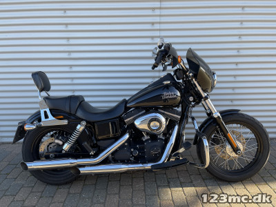 Harley-Davidson FXDB Street Bob HMC Motorcykler.  Vi bytter gerne.