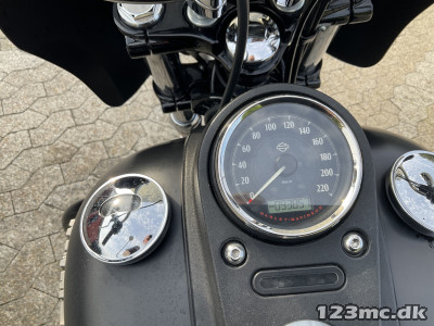 Harley-Davidson FXDB Street Bob