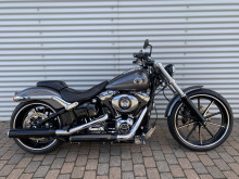 Harley-Davidson FXSB Softail Breakout HMC Motorcykler. Vi bytter gerne.