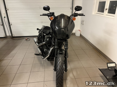 Harley-Davidson XL883N Iron 883