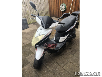 Kymco Super 8 Tour