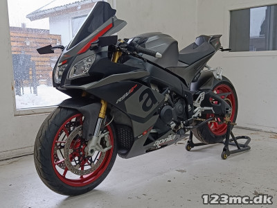 Aprilia RSV4 RF