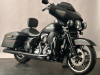 Harley-Davidson FLHXS Street Glide Special