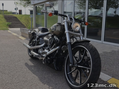 Harley-Davidson FXBR Breakout