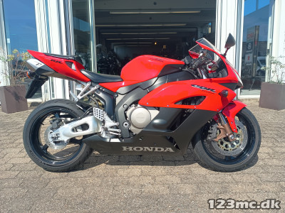 Honda CBR 1000 RR Fireblade