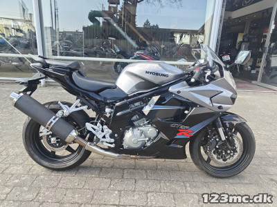 Hyosung GT 650 R