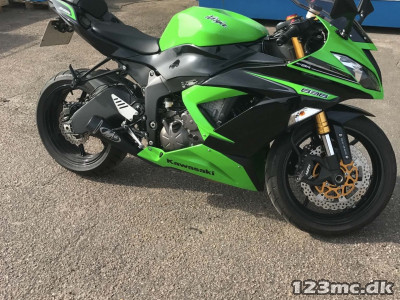 Kawasaki ZX6R 636