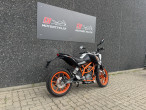 2016 KTM 390 Duke 2016 KTM 390 Duke