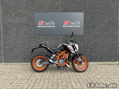 KTM 390 Duke