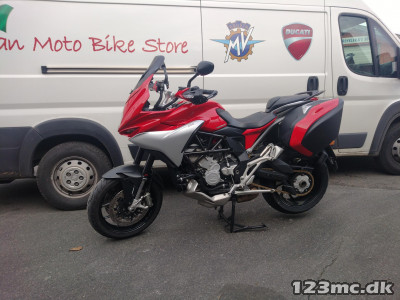 MV Agusta Turismo Velose 800