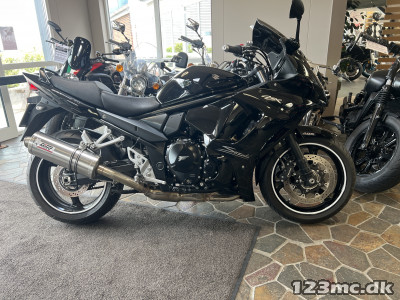 Suzuki GSX 1250 FA