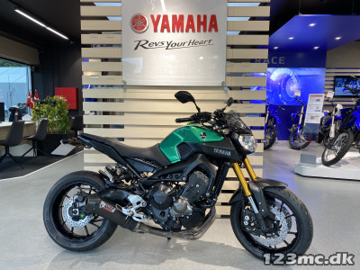 Yamaha MT-09 Yamaha MT-09