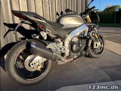 Aprilia RSV Tuono R