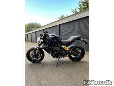 Ducati Monster 797