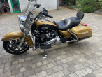 2017 Harley-Davidson FLHR Road King 2017 Harley-Davidson FLHR Road King