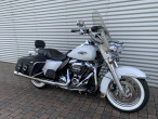 2017 Harley-Davidson FLHRC Road King Classic 2017 Harley-Davidson FLHRC Road King Classic