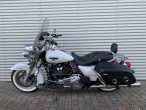 2017 Harley-Davidson FLHRC Road King Classic 2017 Harley-Davidson FLHRC Road King Classic