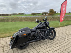 2017 Harley-Davidson FLHRXS Road King Special 2017 Harley-Davidson FLHRXS Road King Special
