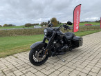 2017 Harley-Davidson FLHRXS Road King Special 2017 Harley-Davidson FLHRXS Road King Special