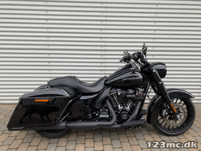 Harley-Davidson FLHRXS Road King Special HMC Motorcykler. Vi bytter gerne.
