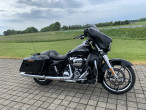 2017 Harley-Davidson FLHXS Street Glide Special