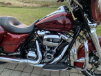 2017 Harley-Davidson FLHXS Street Glide Special