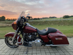 2017 Harley-Davidson FLHXS Street Glide Special