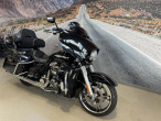 2017 Harley-Davidson FLHXS Street Glide Special 2017 Harley-Davidson FLHXS Street Glide Special