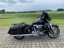 Harley-Davidson FLHXS Street Glide Special HMC Motorcykler. Vi bytter gerne.