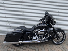 Harley-Davidson FLHXS Street Glide Special HMC Motorcykler. Vi bytter gerne.