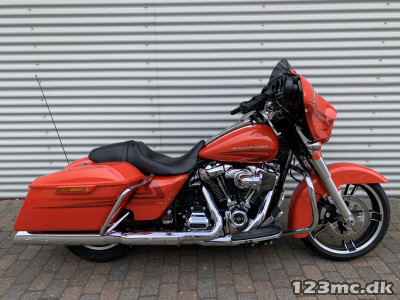 Harley-Davidson FLHXS Street Glide Special HMC Motorcykler. Vi bytter gerne.