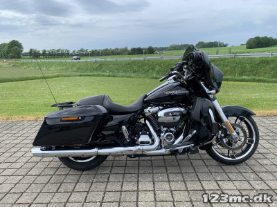 Harley-Davidson FLHXS Street Glide Special HMC Motorcykler. Vi bytter gerne.
