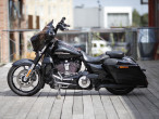 2017 Harley-Davidson FLHXSE CVO Street Glide