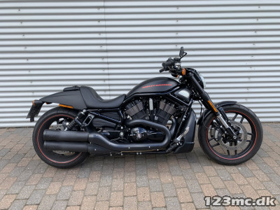 Harley-Davidson VRSCDX Night Rod Special HMC Motorcykler. Vi bytter gerne.