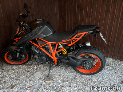 KTM 1290 Super Duke R