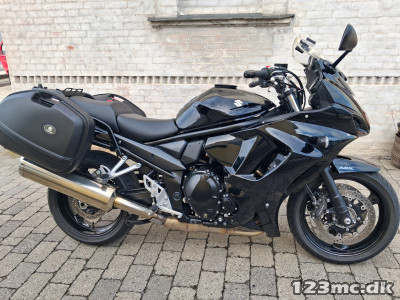 Suzuki GSX 1250 FA