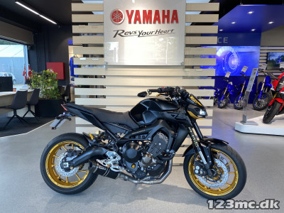 Yamaha MT-09 Yamaha MT-09