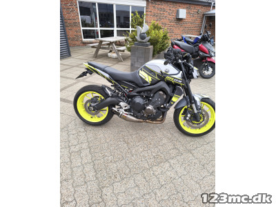 Yamaha MT-09 Yamaha MT-09