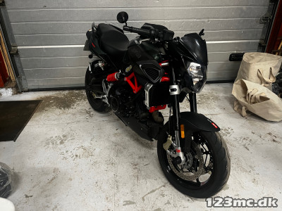Aprilia Shiver 900