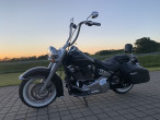 2018 Harley-Davidson FLDE Deluxe