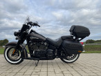 2018 Harley-Davidson FLHCS Heritage Classic