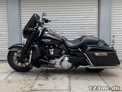 Harley-Davidson FLHP Road King Police Touring